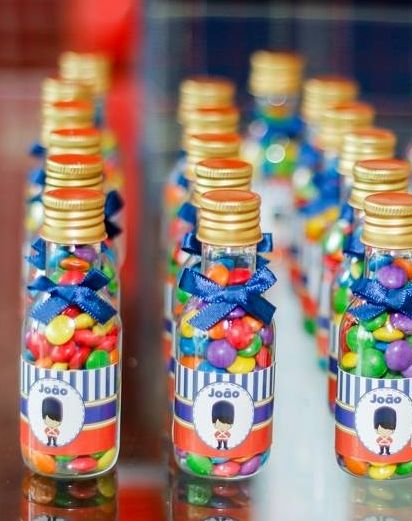 Garrafinha pet 50 ml com confeito de chocolate